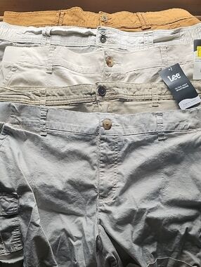 Lee And Time And Tru  Women's Cargo Shorts Set in Tan, Cream, Khaki, Light Gray